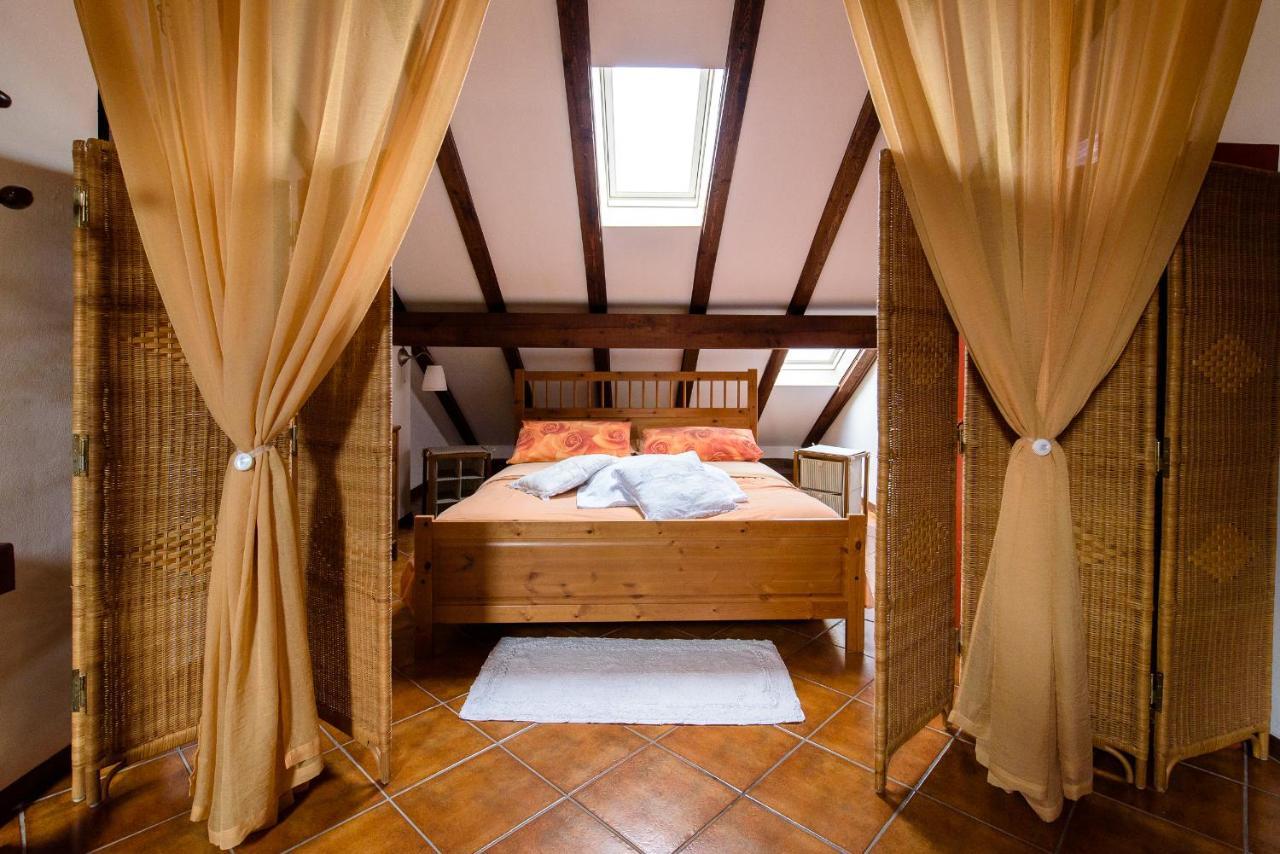 B&B Al Parco Volano Extérieur photo